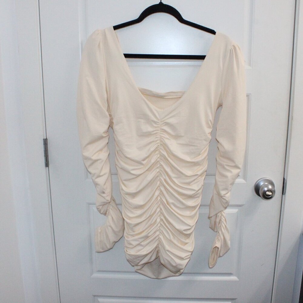 Oh Polly flatter me Long Sleeve Ruched Mini Dress in oyster white Size 10 - Picture 3 of 3